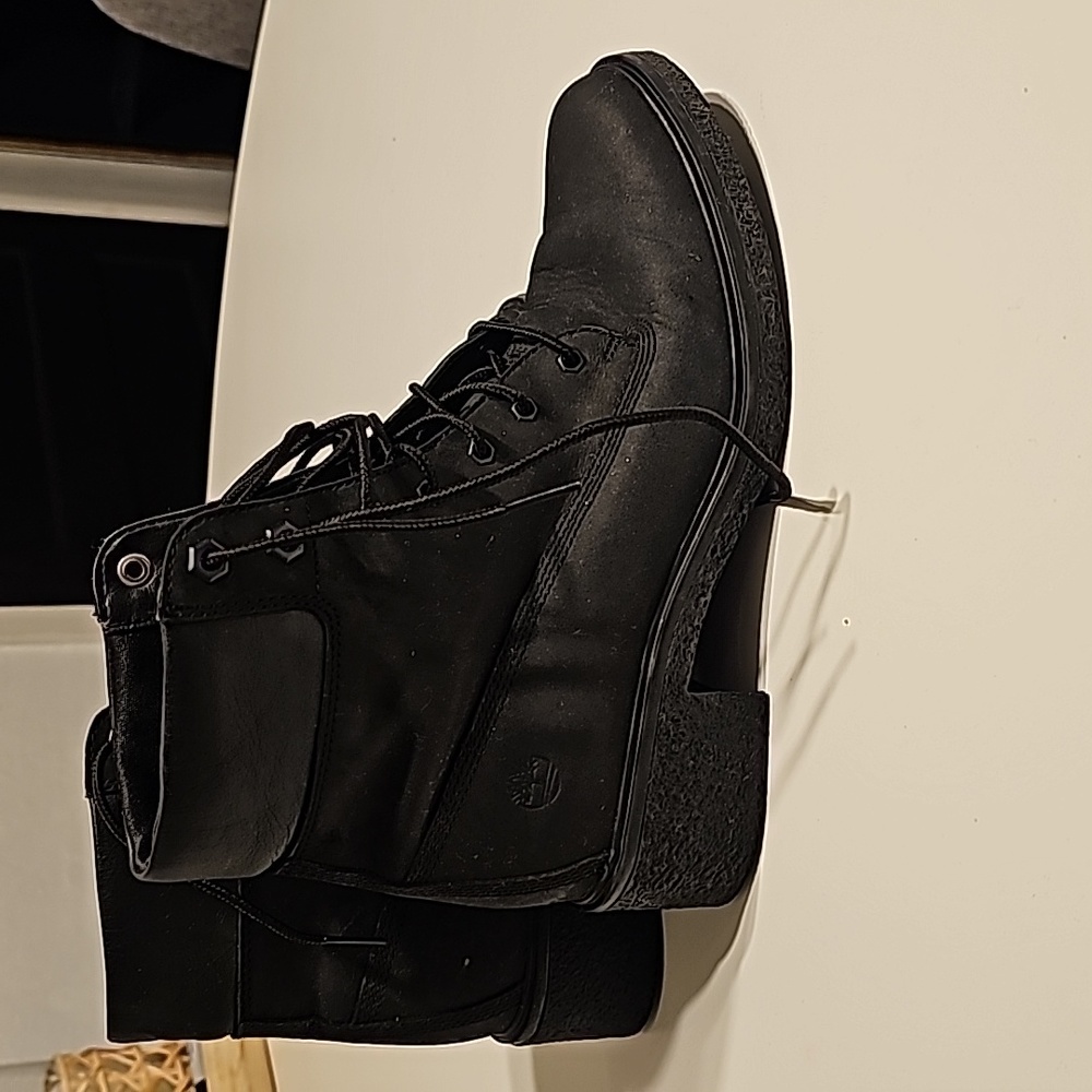 Women's Timberland Booties Black Size 7.5
